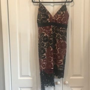 Bardot dress - Size 6 - EUC - wine/black/nude